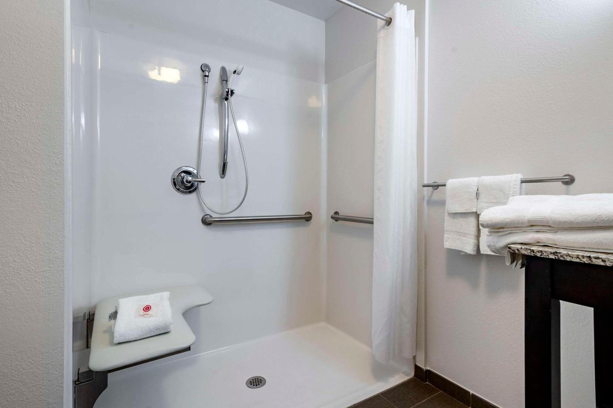 Comfort Inn St Louis Airport Bridgeton Exterior photo